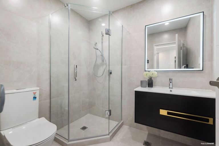 Photo of property in 48 Observation Green, Hobsonville, Auckland, 0616