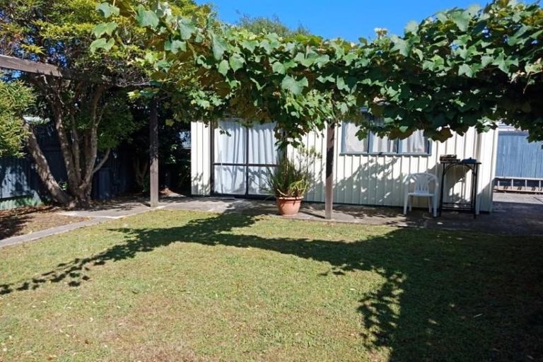 Photo of property in 28 Burnton Street, Epuni, Lower Hutt, 5011