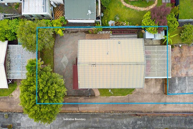 Photo of property in 4/28 Islington Avenue, New Lynn, Auckland, 0600