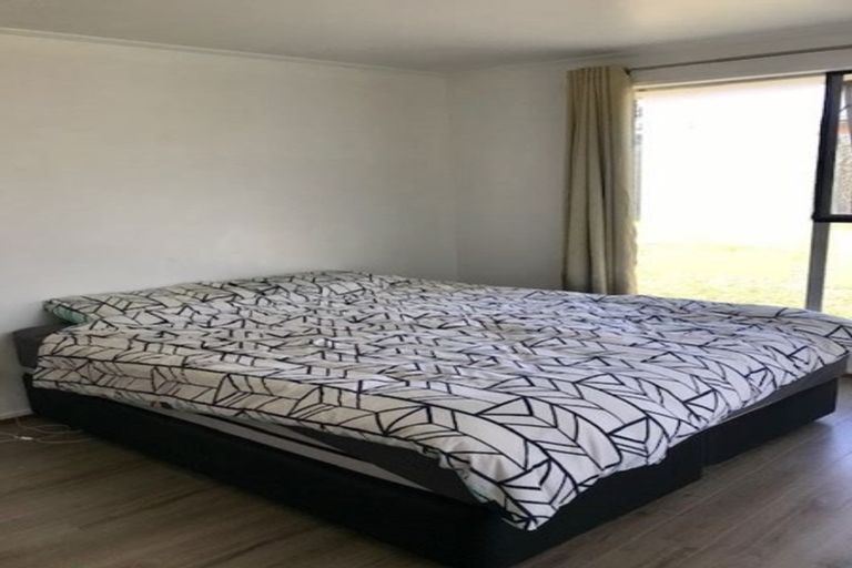 Photo of property in 30 Glynnbrooke Street, Te Atatu South, Auckland, 0610