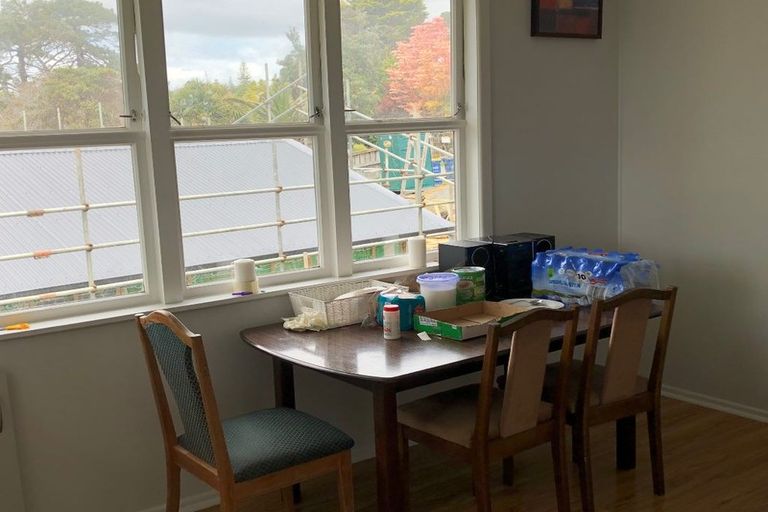 Photo of property in 12 Tracey Terrace, Te Atatu South, Auckland, 0602