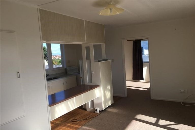 Photo of property in 2/1341 Whangaparaoa Road, Army Bay, Whangaparaoa, 0930
