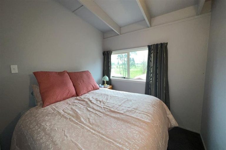 Photo of property in 3/130 Pukehina Parade, Pukehina, 3189