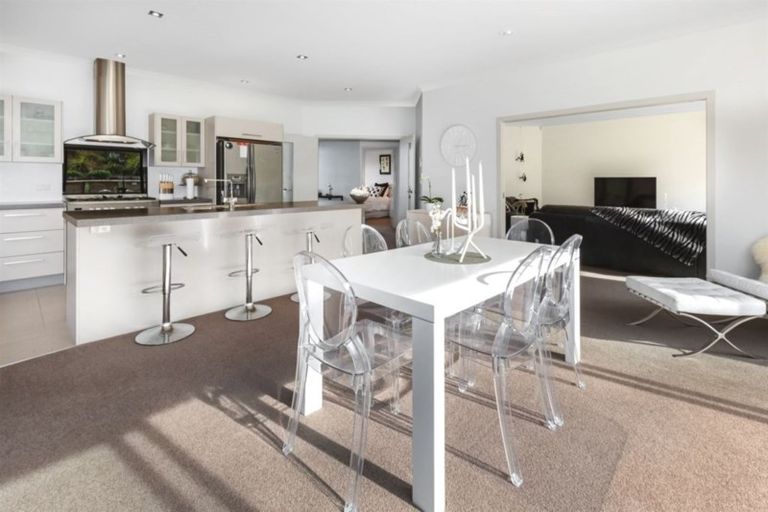 Photo of property in 24 Paparoa Crescent, Aotea, Porirua, 5024