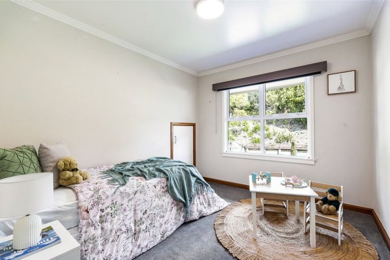 Photo of property in 11 Orite Drive, Mangorei, New Plymouth, 4371