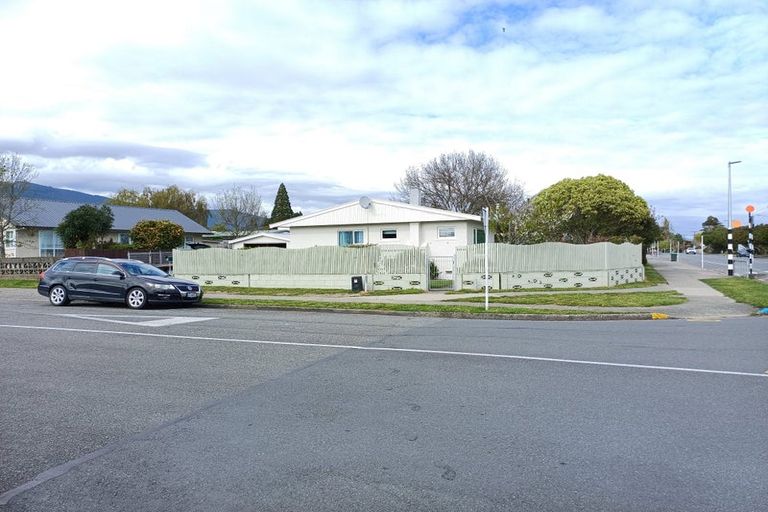 Photo of property in 2 Fergusson Street, Stoke, Nelson, 7011