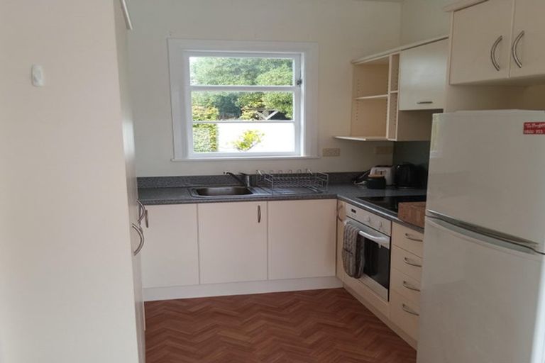 Photo of property in 29a Grass Street, Roseneath, Wellington, 6011