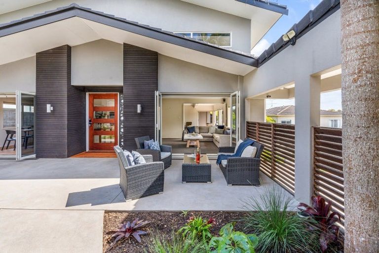 Photo of property in 10 Sea View Terrace, Cockle Bay, Auckland, 2014