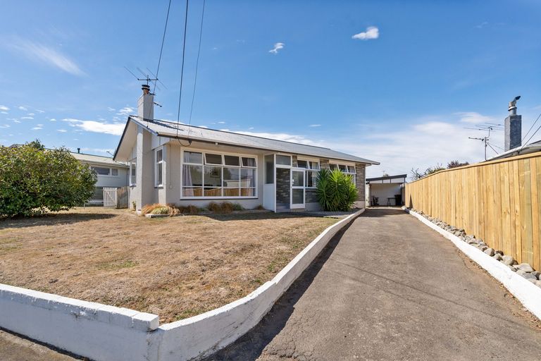 Photo of property in 16 Wavell Crescent, Lansdowne, Masterton, 5810