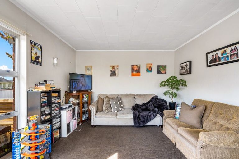 Photo of property in 1/41 Lyttelton Crescent, Tamatea, Napier, 4112