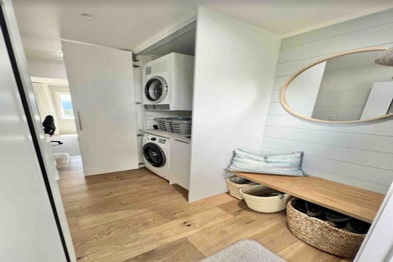 Photo of property in 139 Priestley Terrace, Bluff Hill, Napier, 4110