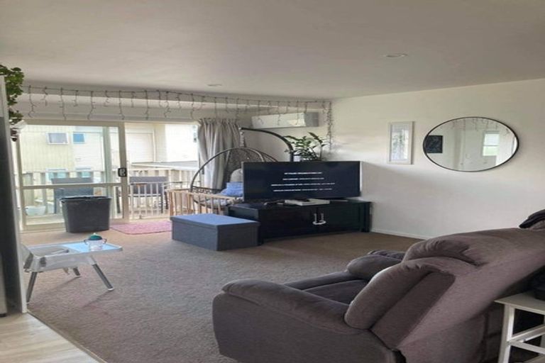 Photo of property in 15a Taylor Road, Papamoa Beach, Papamoa, 3118