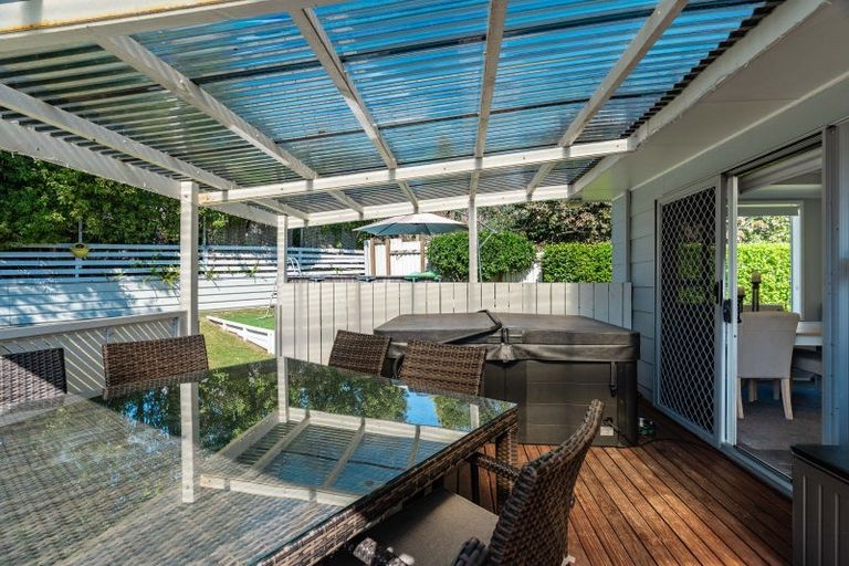 Photo of property in 42 Resolution Road, Welcome Bay, Tauranga, 3112