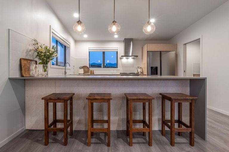 Photo of property in 12 Ash Close, Levin, 5510