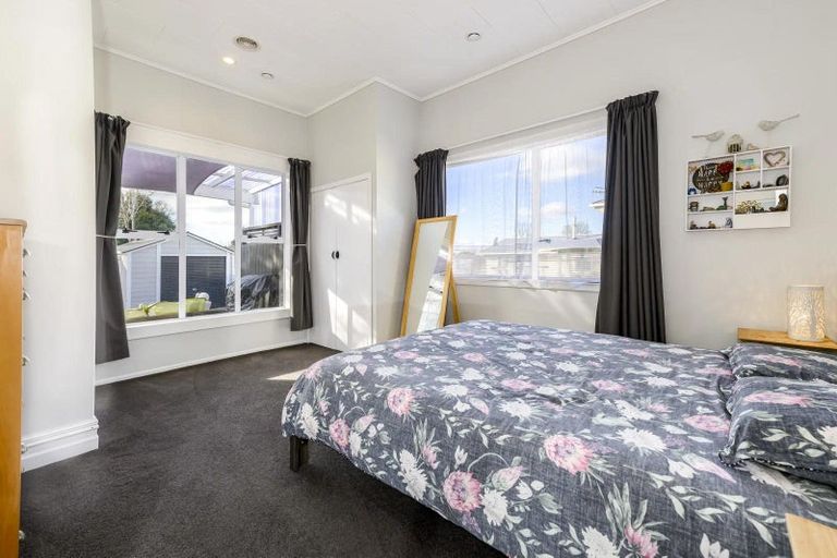 Photo of property in 36 Cloten Road, Stratford, 4332