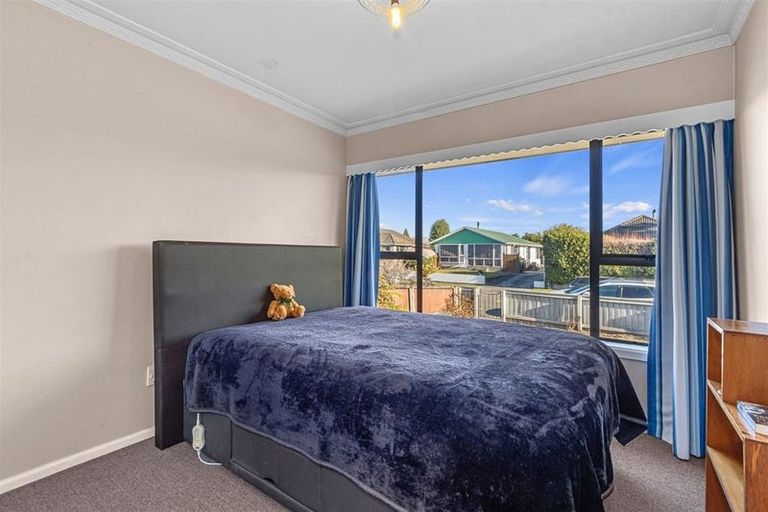 Photo of property in 23 Oriana Crescent, Hornby, Christchurch, 8042