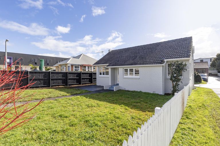 Photo of property in 1/34 Great South Road, Papakura, 2110