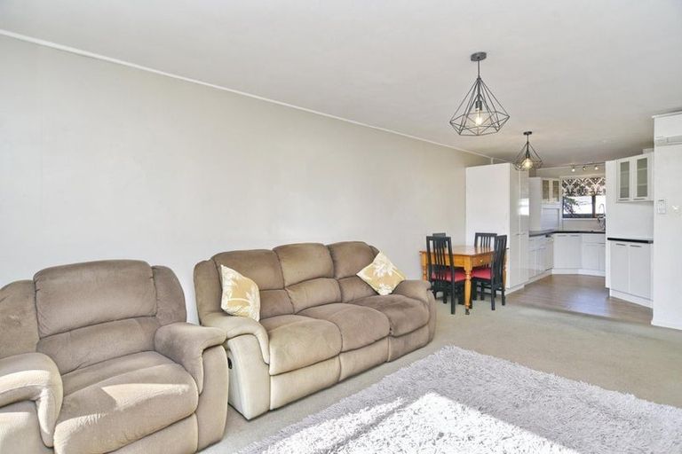 Photo of property in 1/17 Castile Place, Belfast, Christchurch, 8051