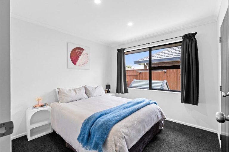 Photo of property in 7 Nevada Way, Kelvin Grove, Palmerston North, 4414