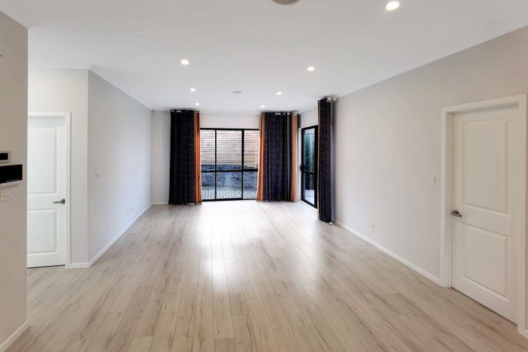 Photo of property in 55b Nelson Street, Howick, Auckland, 2014
