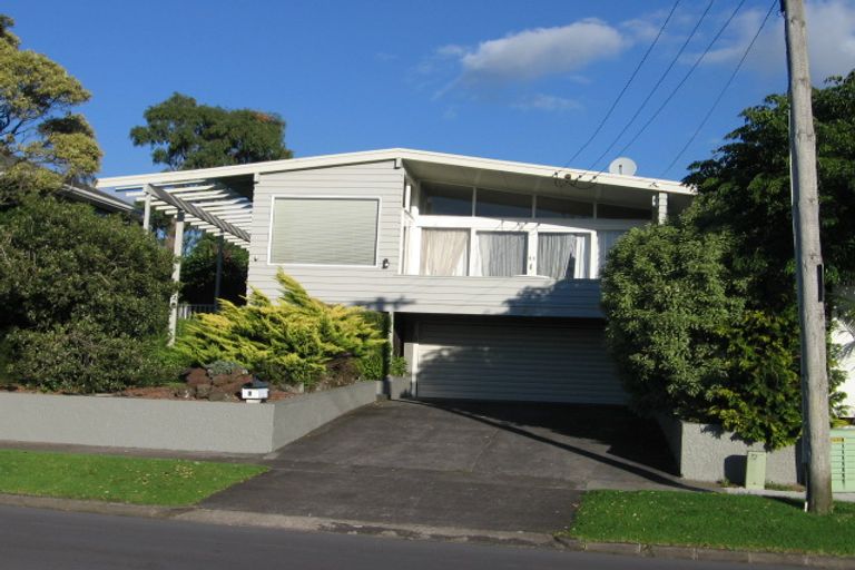 Photo of property in 8 Takutai Avenue, Bucklands Beach, Auckland, 2012
