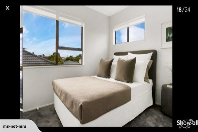 Photo of property in 2/17 Oliver Street, Point Chevalier, Auckland, 1022