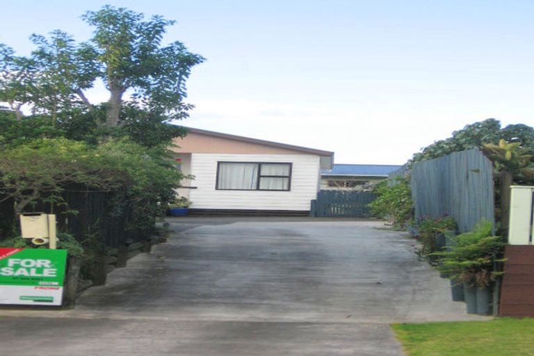 Photo of property in 512b Linton Crescent, Whangamata, 3620
