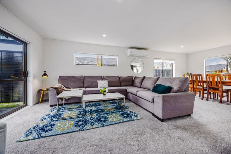 Photo of property in 36 Brylee Drive, Conifer Grove, Takanini, 2112