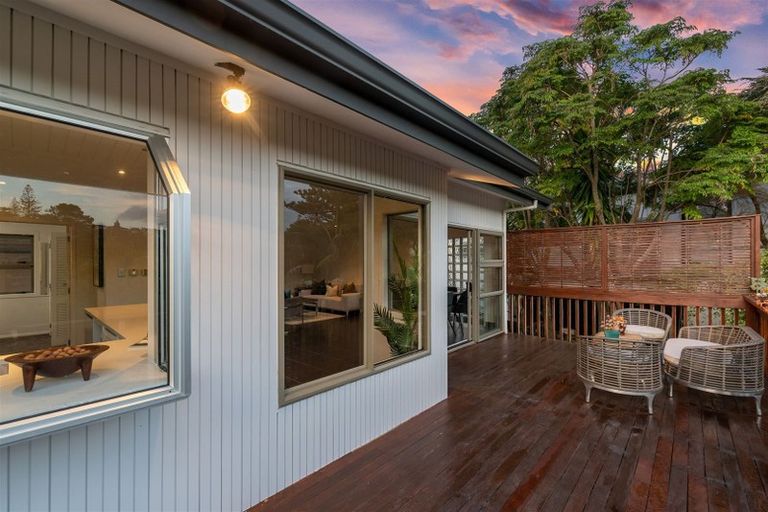 Photo of property in 13 Sandford Street, Campbells Bay, Auckland, 0630