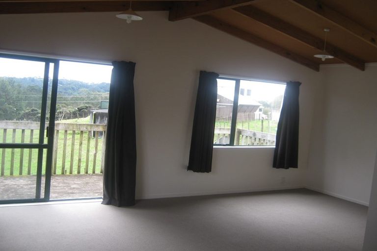 Photo of property in 451 Paremoremo Road, Paremoremo, Auckland, 0632