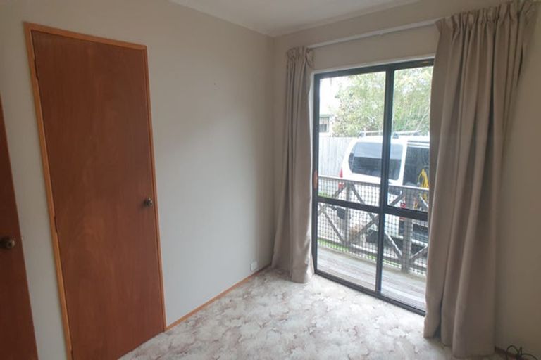 Photo of property in 9 Karawa Place, Kawakawa Bay, Papakura, 2585