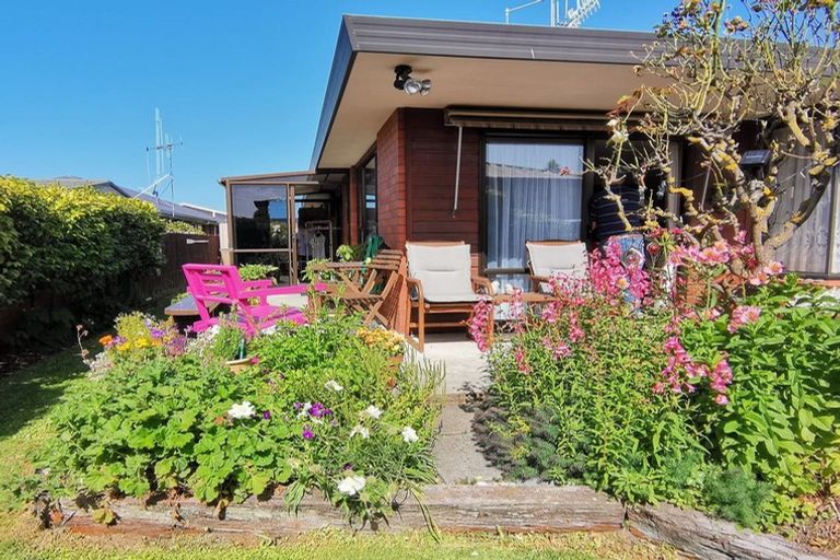 Photo of property in 4/93 Avenue Road, West End, Timaru, 7910