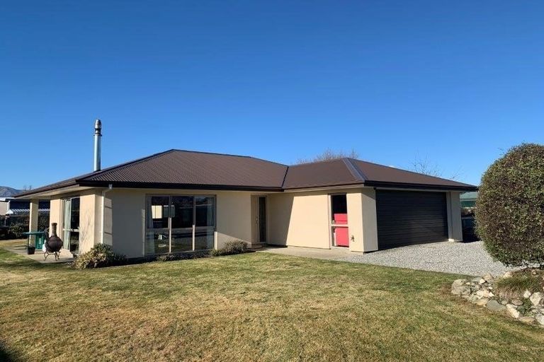 Photo of property in 59 Frye Crescent, Albert Town, Wanaka, 9305