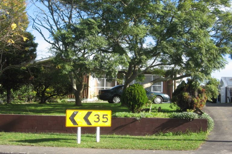 Photo of property in 38 Mckean Avenue, Manurewa, Auckland, 2102