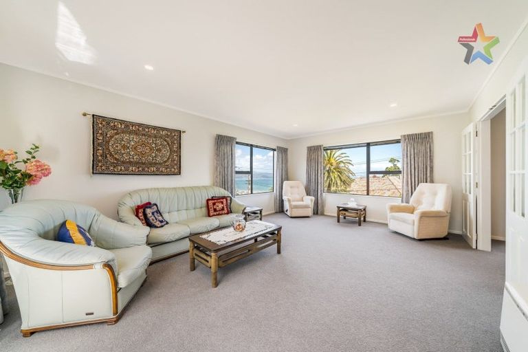 Photo of property in 36a Maungaraki Road, Korokoro, Lower Hutt, 5012