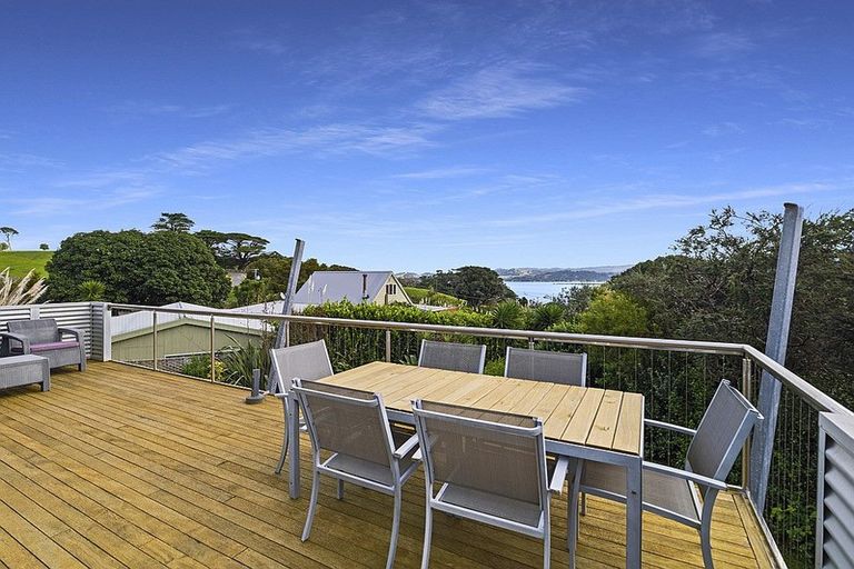 Photo of property in 10 Laika Avenue, Ti Point, Warkworth, 0985