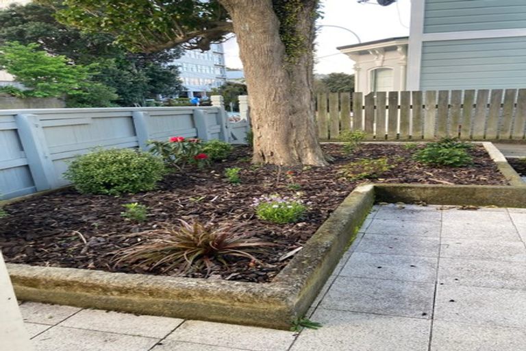 Photo of property in 23 Tinakori Road, Thorndon, Wellington, 6011