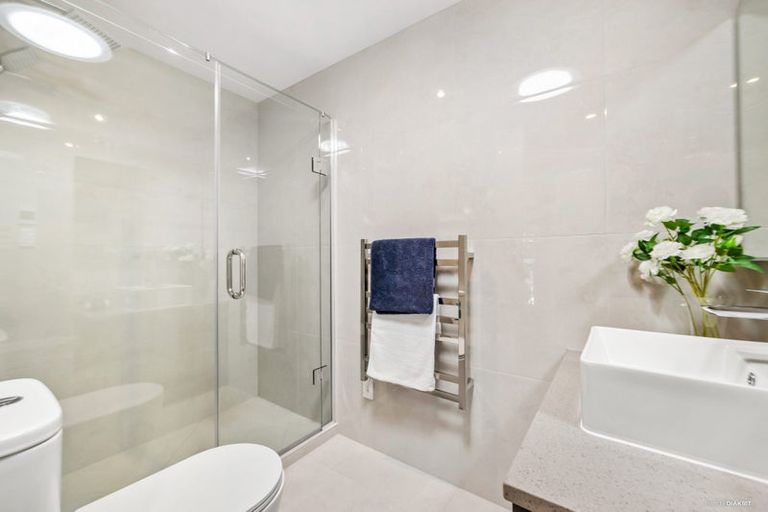 Photo of property in 11a Mimosa Place, Half Moon Bay, Auckland, 2012