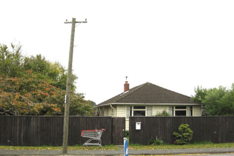 Photo of property in 96 Northcote Road, Northcote, Christchurch, 8052