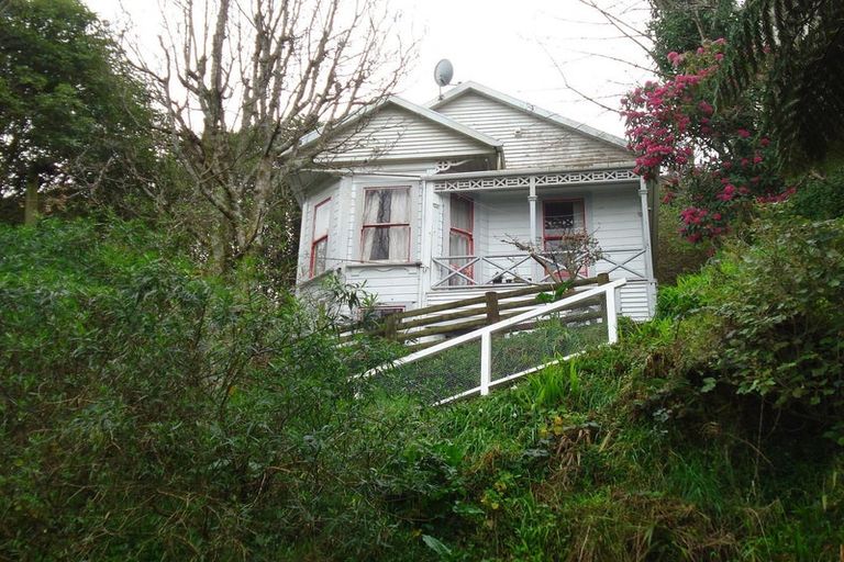 Photo of property in 13 Mortimer Terrace, Aro Valley, Wellington, 6021