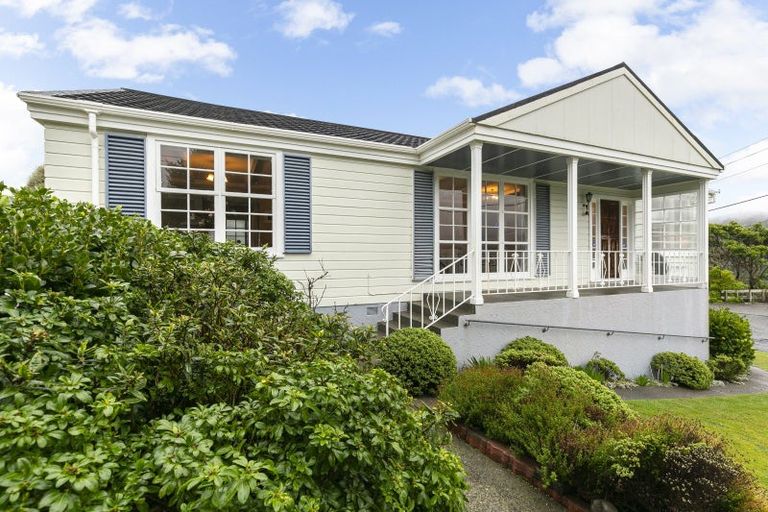 Photo of property in 94 Warwick Street, Wilton, Wellington, 6012