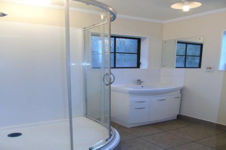 Photo of property in 195 Knights Road, Hutt Central, Lower Hutt, 5011