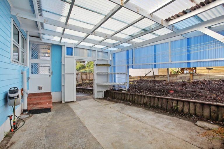 Photo of property in 65 Saffron Street, Birkdale, Auckland, 0626