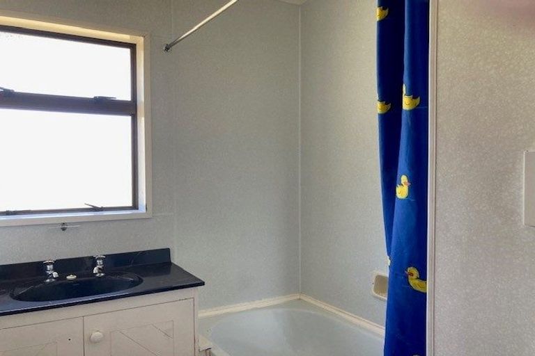 Photo of property in 155 Waenga Drive, Cromwell, 9310