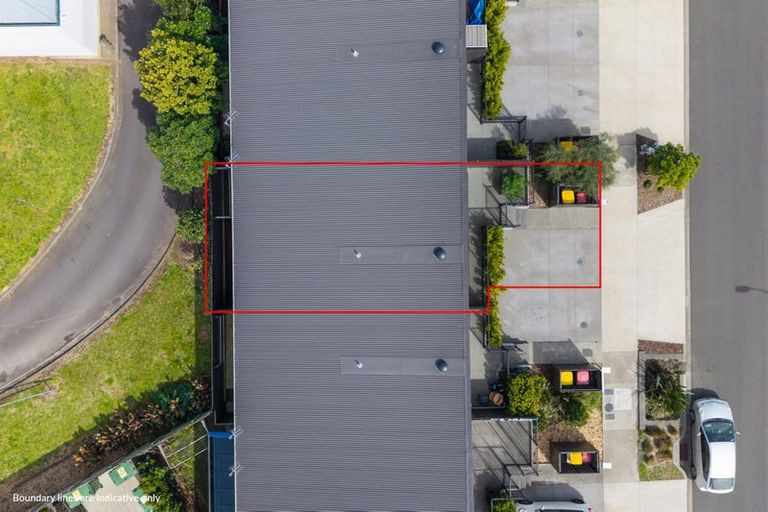 Photo of property in 37 Cessna Crescent, Mangere, Auckland, 2022