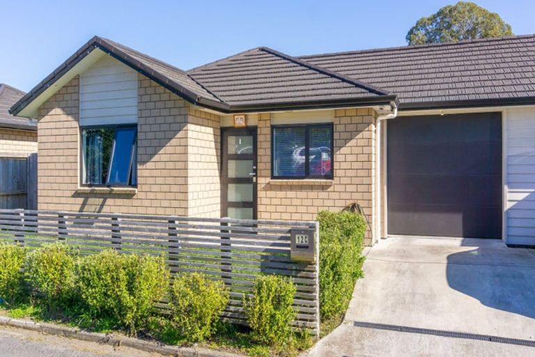 Photo of property in 12c Jamieson Crescent, St Andrews, Hamilton, 3200