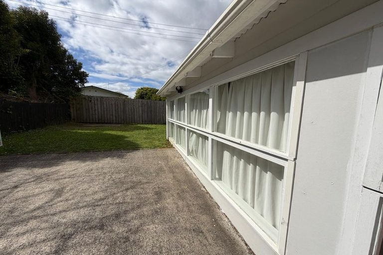 Photo of property in 3/142a Great South Road, Manurewa, Auckland, 2102