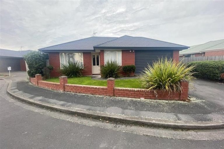Photo of property in 9 Kydd Lane, Hornby, Christchurch, 8042