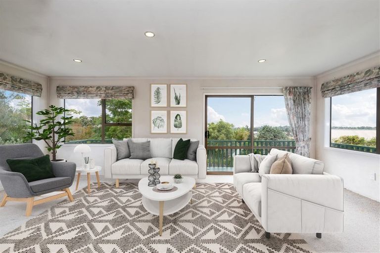 Photo of property in 12 Lewisham Street, Highland Park, Auckland, 2010