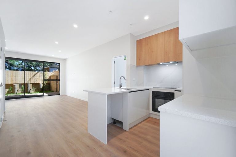 Photo of property in 1/44 Mcleod Road, Weymouth, Auckland, 2103